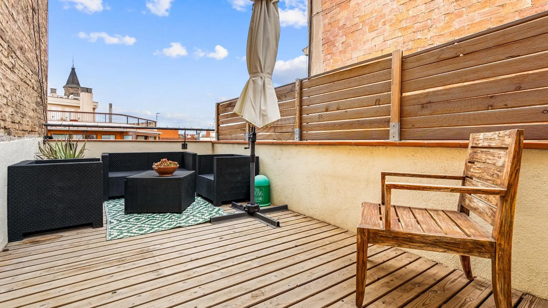 Barcelona Elegance 2Br With Rooftop Terrace 0*,  Spanien