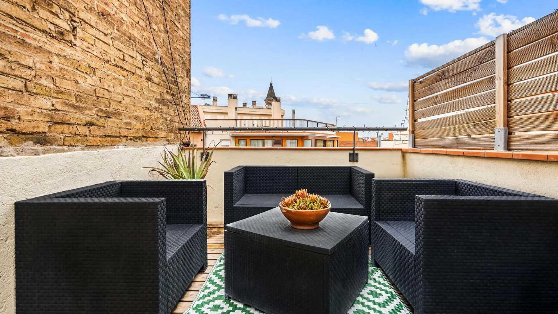 Apartment Barcelona Elegance 2Br With Rooftop Terrace Spanien